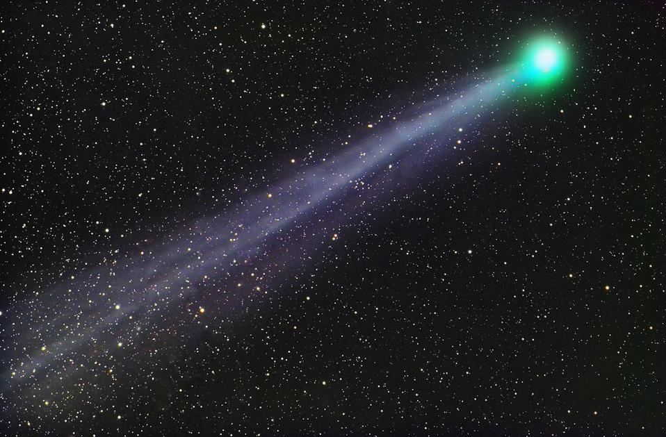 Comet C/2014 Q2 (Lovejoy) had a spectacular tail and glowing green coma.