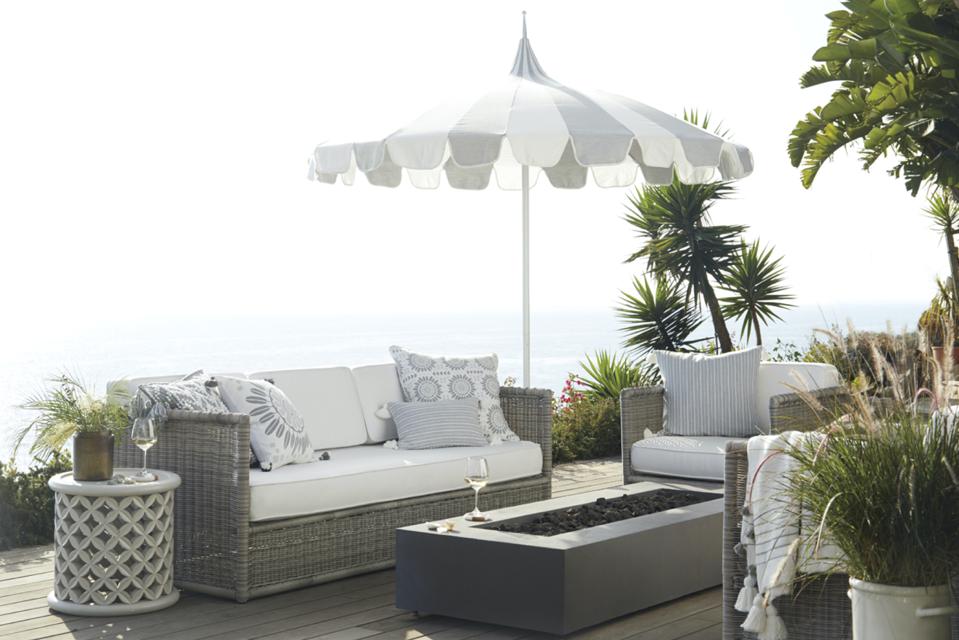 13 Stylish Patio Umbrellas For The Deck, Backyard & More