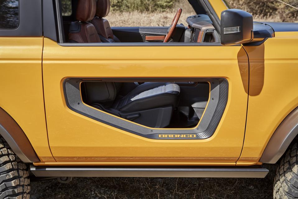 2021 Ford Bronco Aims For The Heart Of Jeep