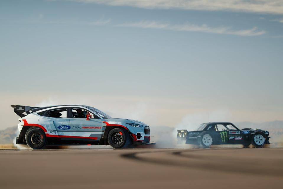 Ford Mustang Mach E With 1400 Hp 2300 Foot Pounds Of Torque Coming Soon To A Nascar Venue