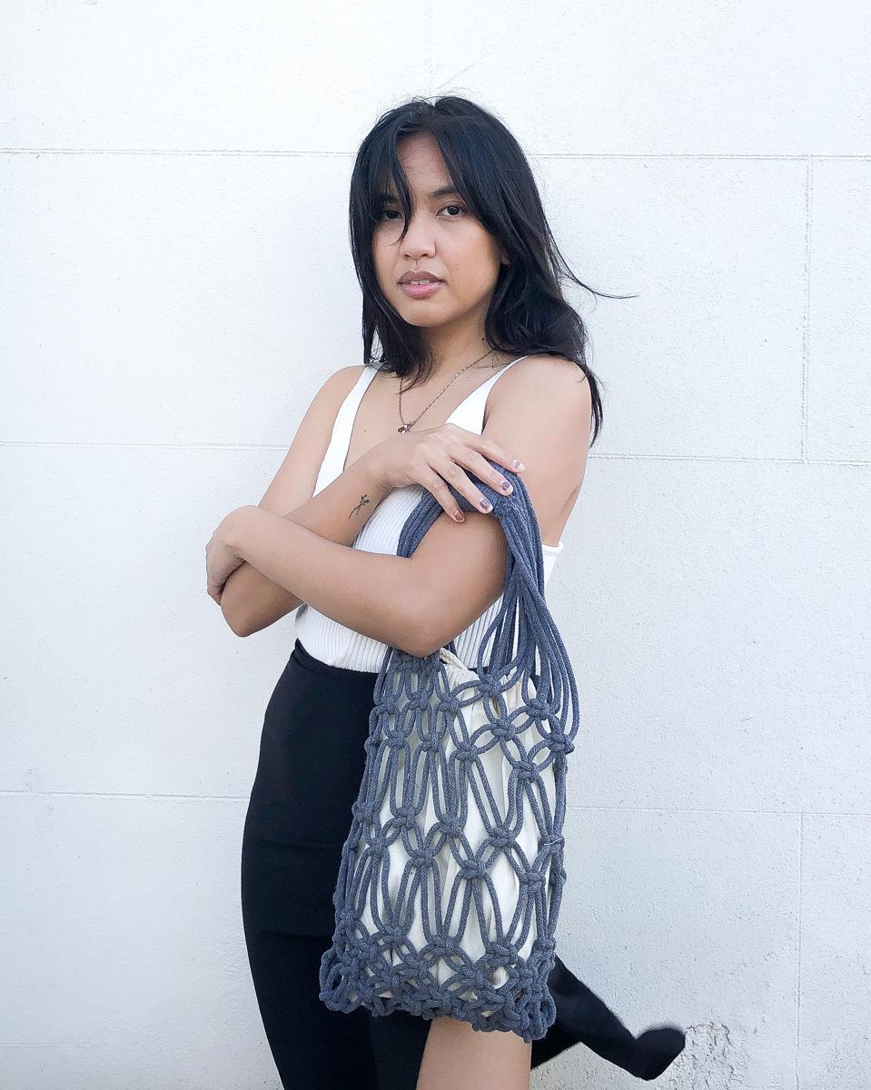 Handmade macramé bag in shade Graphite.