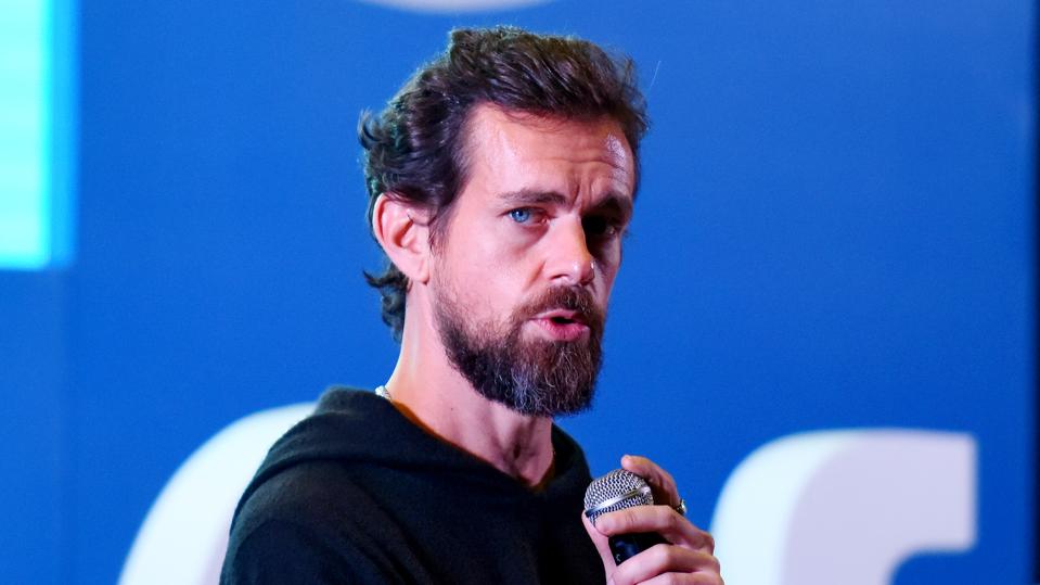 Il CEO e co-fondatore di Twitter, Jack Dorsey, si rivolge agli studenti dell'IIT Delhi