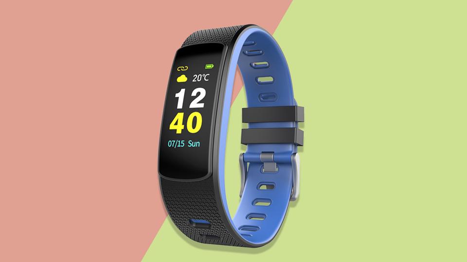 Un'immagine promozionale del fitness tracker IWOWN I6HRC.