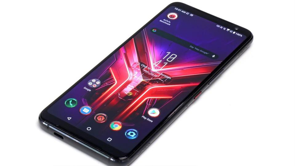 The ASUS ROG Phone 3.