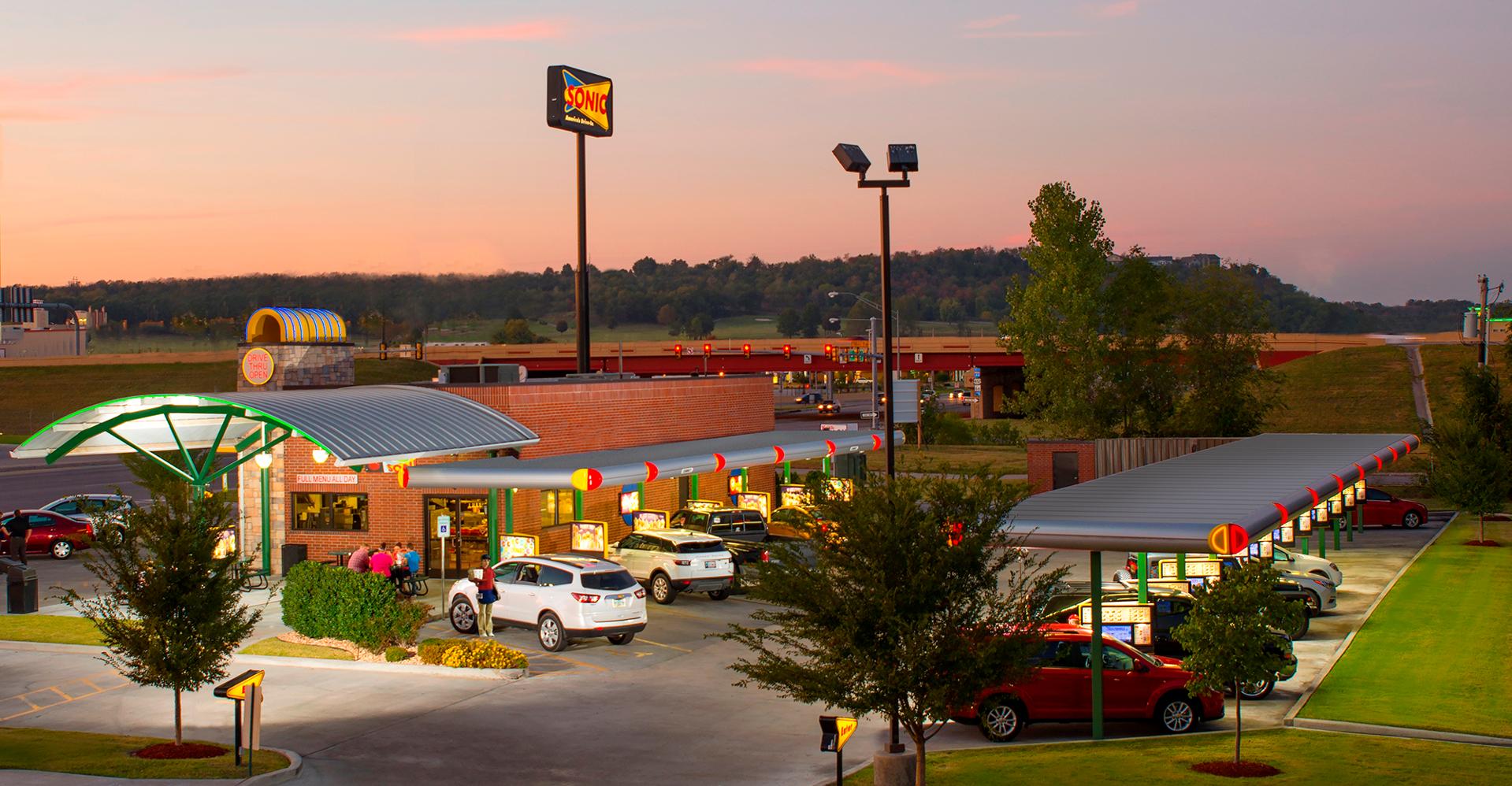 Sonic’s app saw new users more than double each week during the pandemic’s spring peak, helping the chain became one of industry’s the best performers.
