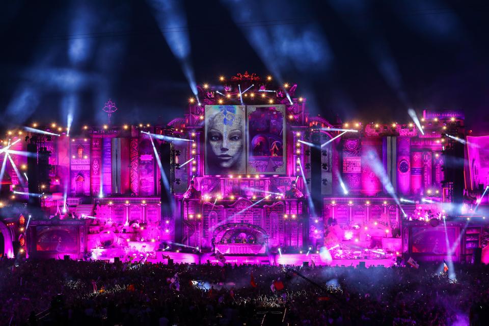 Tomorrowland 2020 Shapes Future Of Music Festivals Tomorrowland 2020 Shapes Future Of Music Festivals