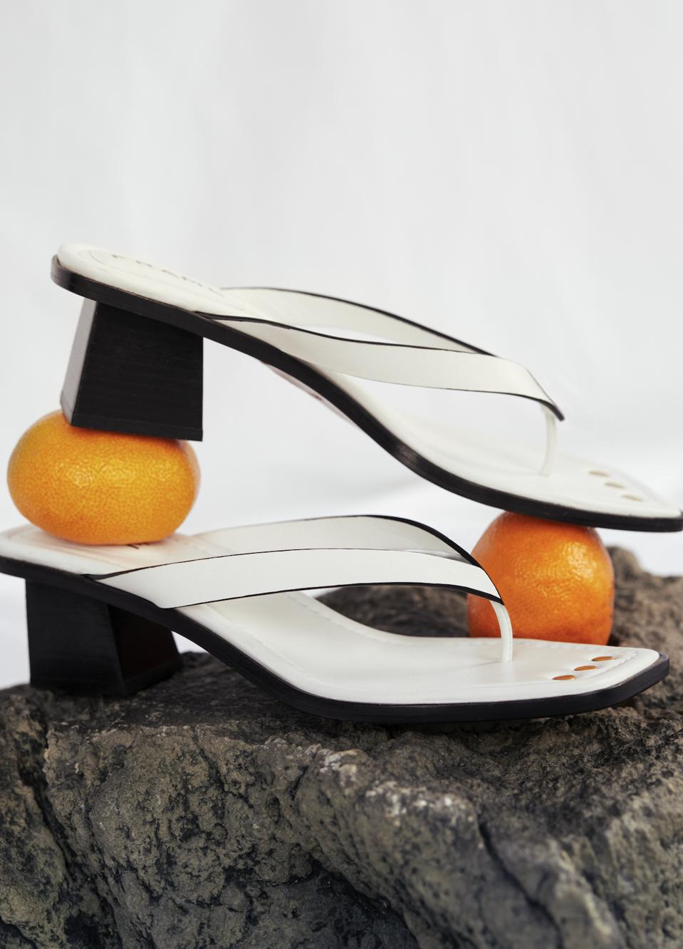 FRAME’s Le Carbon Sandal in Blanc from the brand’s first shoe collection.