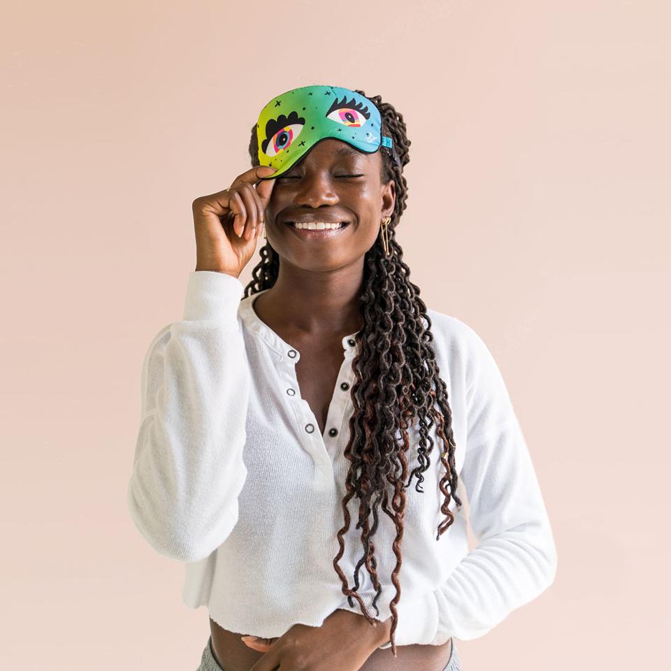 Sleep mask made from recycled PET bottles
