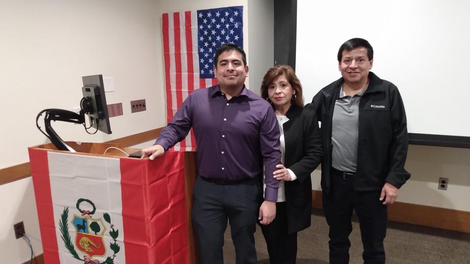 Robert Fernandez (left) at his Yale MB&B Thesis Defense on 3/3/20.