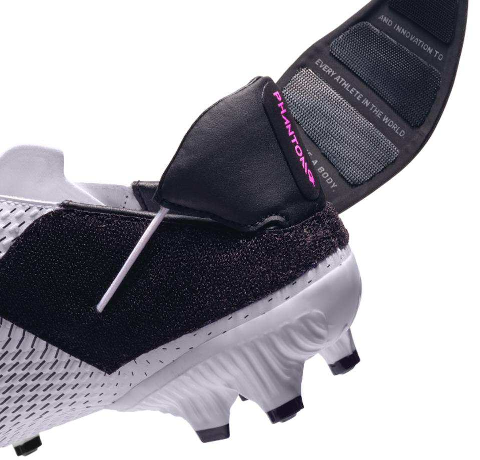 Nike FlyEase Phantom GT Soccer