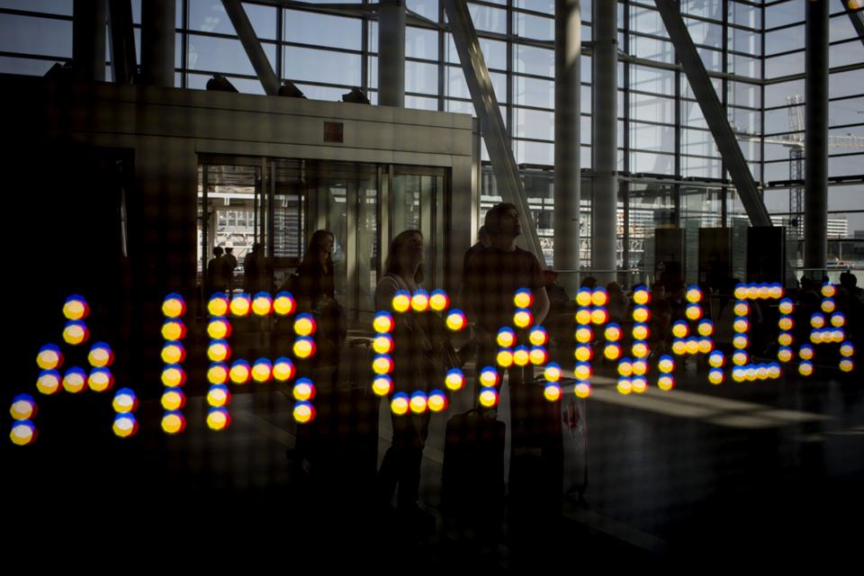 Air Canada sign