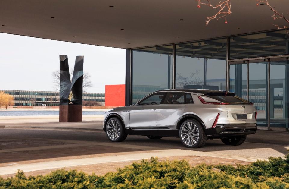 2023 Cadillac Lyriq