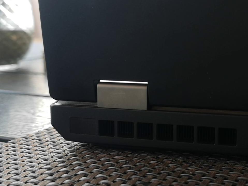 The display hinges on the ThinkPad P53 feel like they're built to last