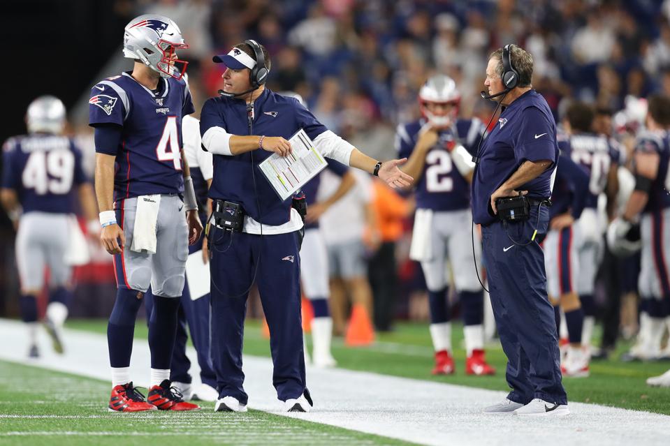 New England Patriots Will Wait For The Tides To Turn At Quarterback