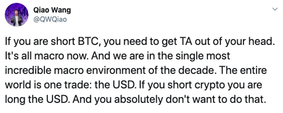 BTC panjang dan USD pendek.