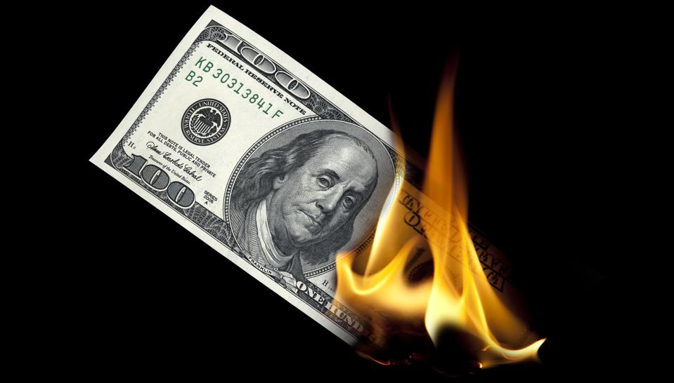 Membakar seratus dolar