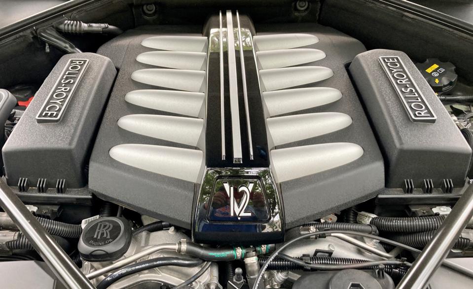 Under the Rolls-Royce Dawn’s long hood resides a 6.6-liter V12 engine that, with the Black Badge’s performance enhancements, generates 591 horsepower.