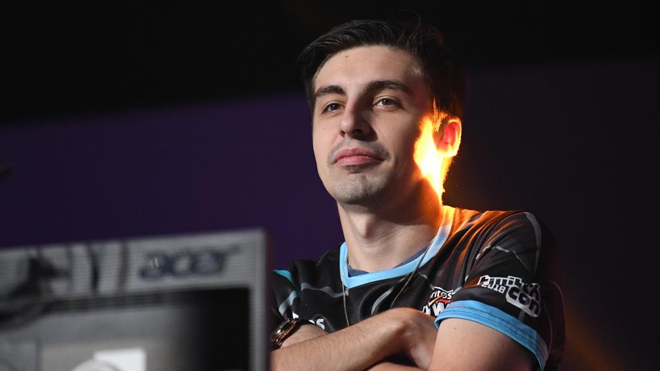 Shroud Signs A Streaming Deal With Twitch After A Stint On Microsoft's  Defunct Mixer