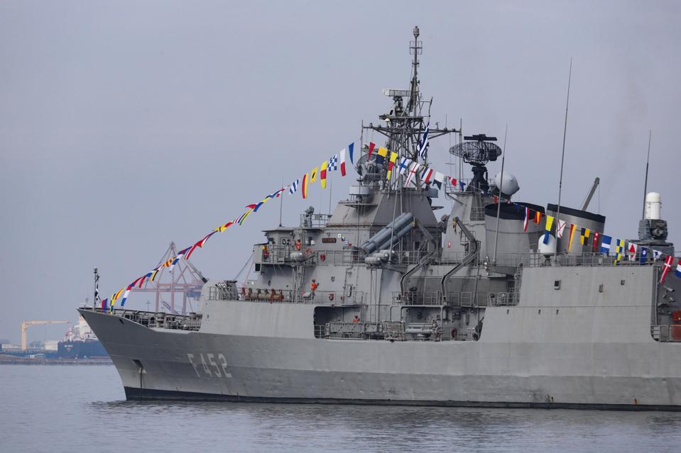 Greek frigate Hydra F-452