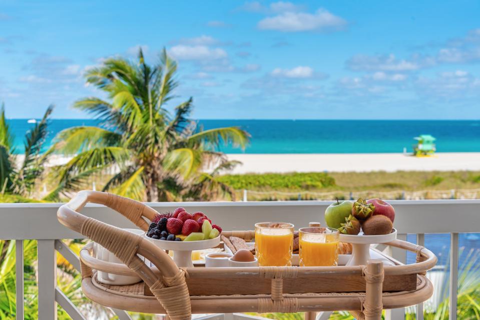 Beachfront breakfast