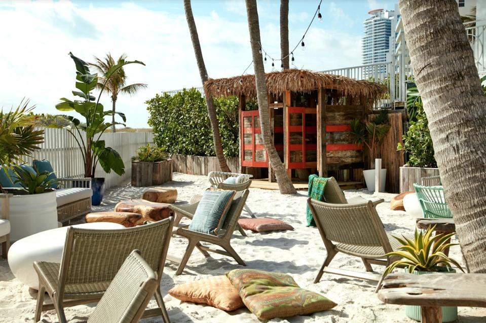 Beachfront dining