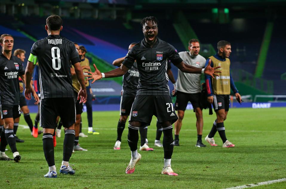 Lyon Take Advantage Of Uncertain Manchester City To Set Up Champions League Semifinal With Bayern