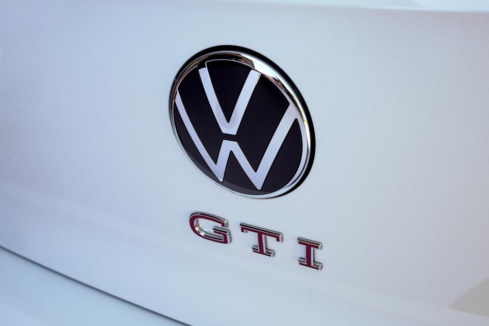 Volkswagen Golf Gti Hot Hatch Makes A Brilliant Leap Forward With Mk8 Volkswagen Golf Gti Hot Hatch Makes A Brilliant Leap Forward With Mk8