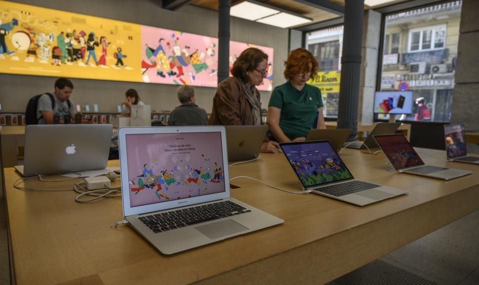 Apple Store in Puerta del Sol, Madrid