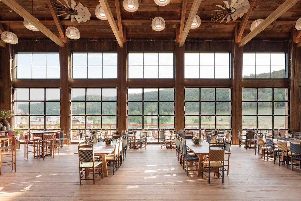 Silo Ride Billionaire Barn Debuts At Quaint 850-Acre Silo Ridge Field Club