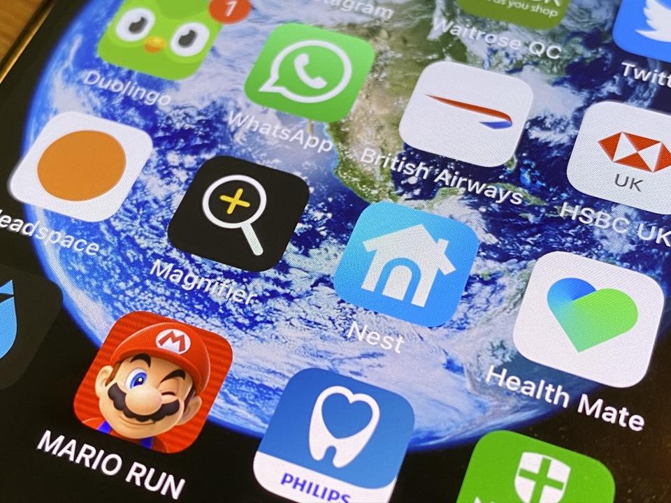 The Magnifier app on the Home Screen in iOS 14.