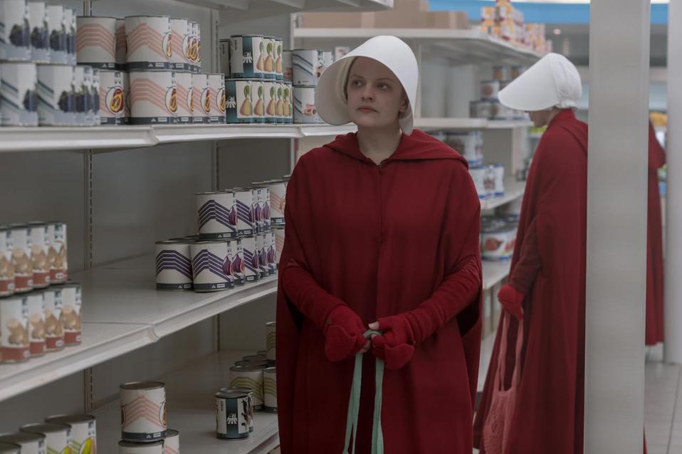 Elisabeth Moss discusses the importance of the VFX to Hulu's 'The Handmaid's Tale.' The show just received 10 Emmy nominations for season three. Showrunner Bruce Miller talks about what fans can expect for season four. Also starring are Joseph Fiennes, Yvonne Strahovski, Samira Wiley, Alexis Bledel, Ann Dowd, Max Minghella, Madeline Brewer, O-T Fagbenle, Amanda Brugel and Bradley Whitford.