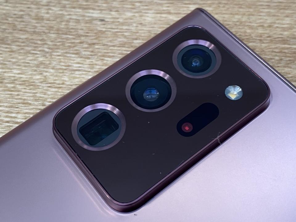 The hefty camera island on the Samsung Galaxy Note 20 Ultra.