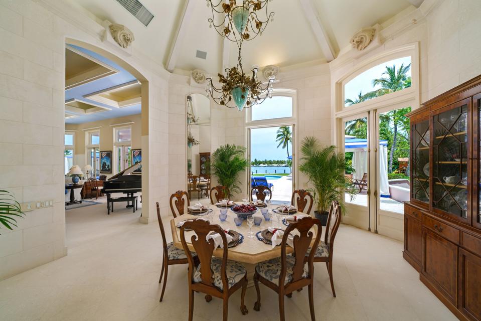 Formal dining room