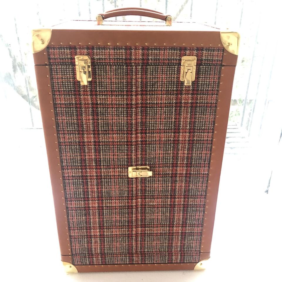 An early Negroni Trunk prototype made with Fox Brothers tweed and the Moroccan company
