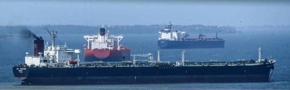What Is The Main Concern With Coral Harvesting Methods Oil Spill August: What Two Major Oil Spills In Venezuela And Mauritius