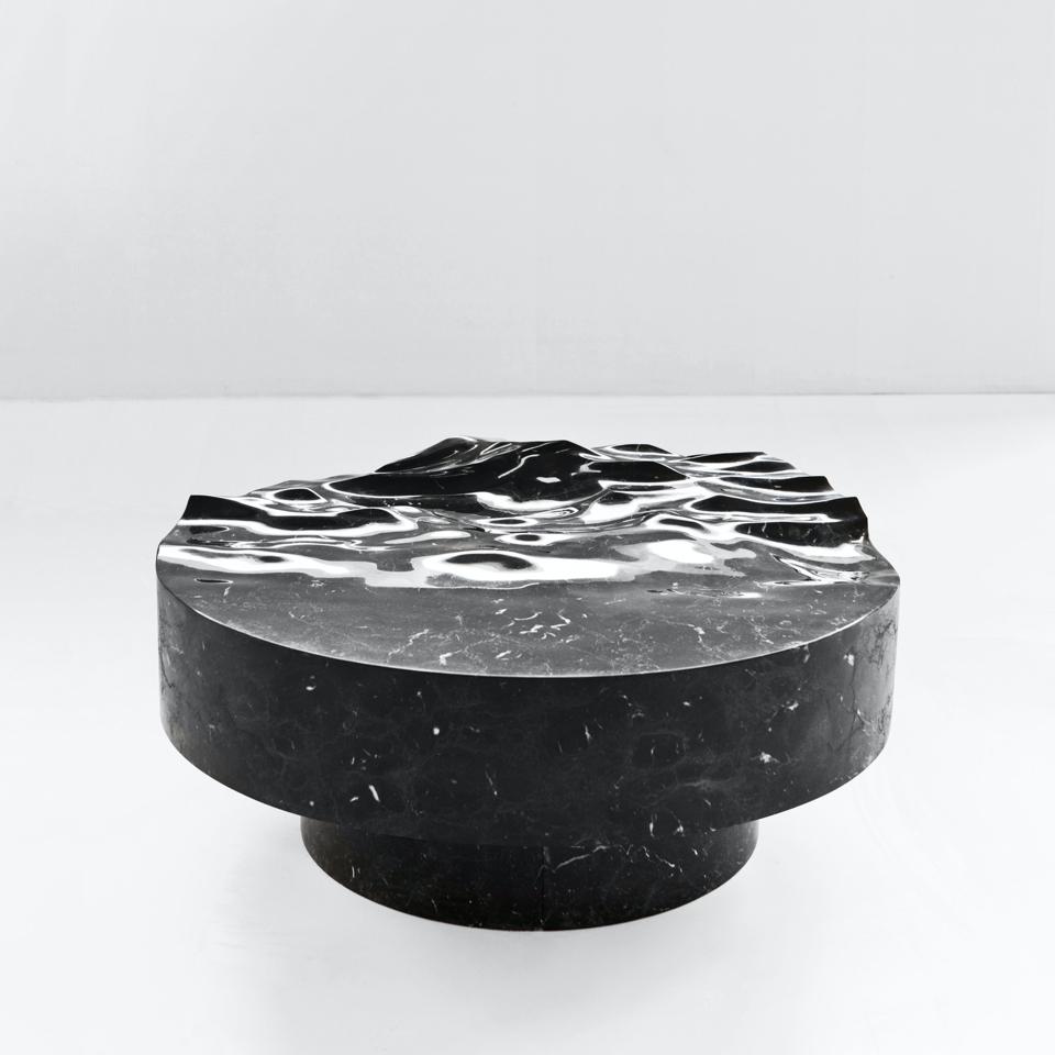 Sailing-Stream.fr ⚓ Rencontrez le cabinet de design londonien qui perturbe le monde des SuperYachts ⚓ Une table en marbre inspirée de l'océan créée par l'artiste Mathieu Lehanneur