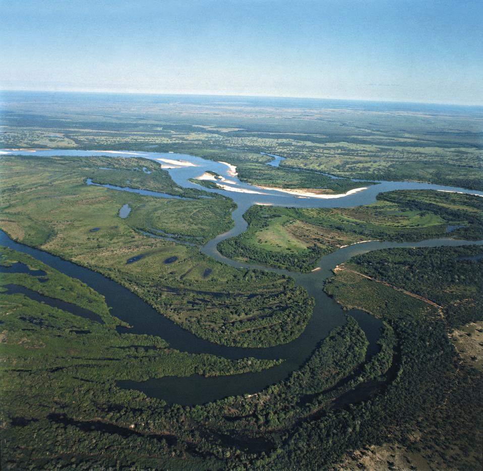 Aerial view of the upper course of Rio Araguaia, Mato Grosso - Brazil.