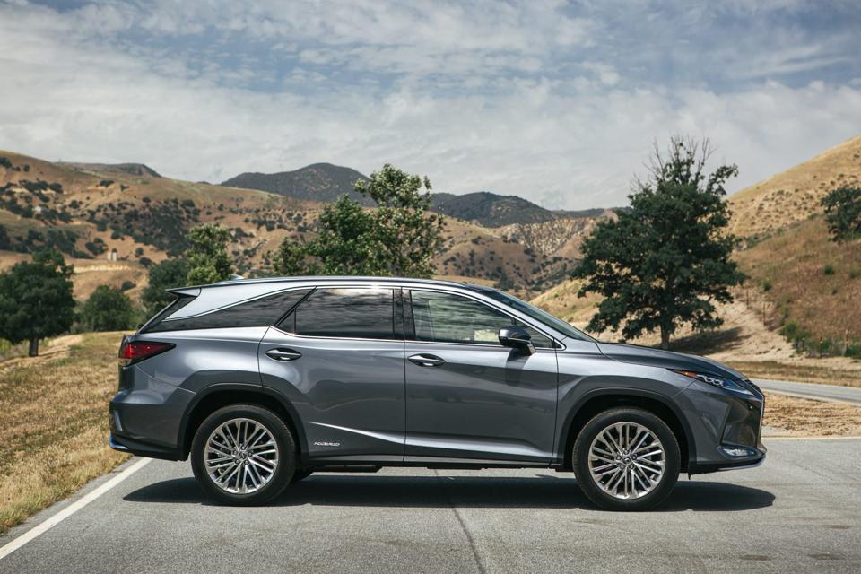 Lexus Rx 450h Adds Fuel Economy Value To Traditional Strengths