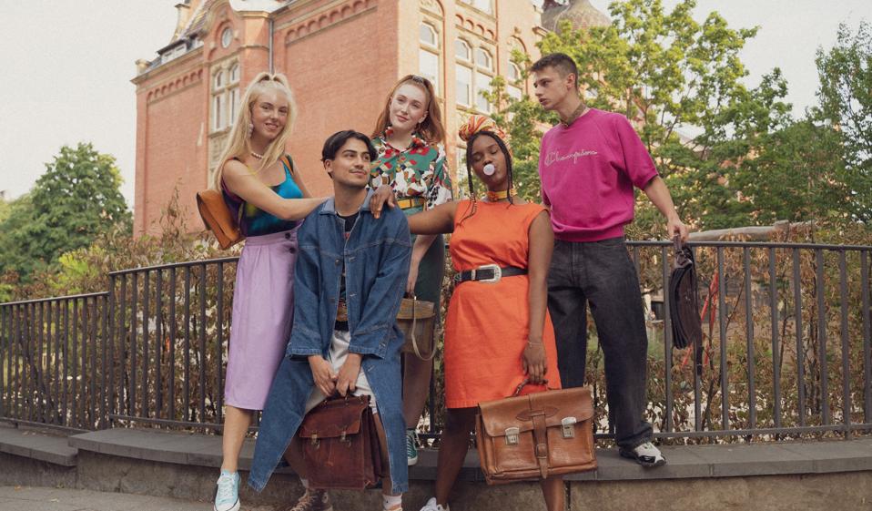 Vinokilo is an online platform for vintage fashion