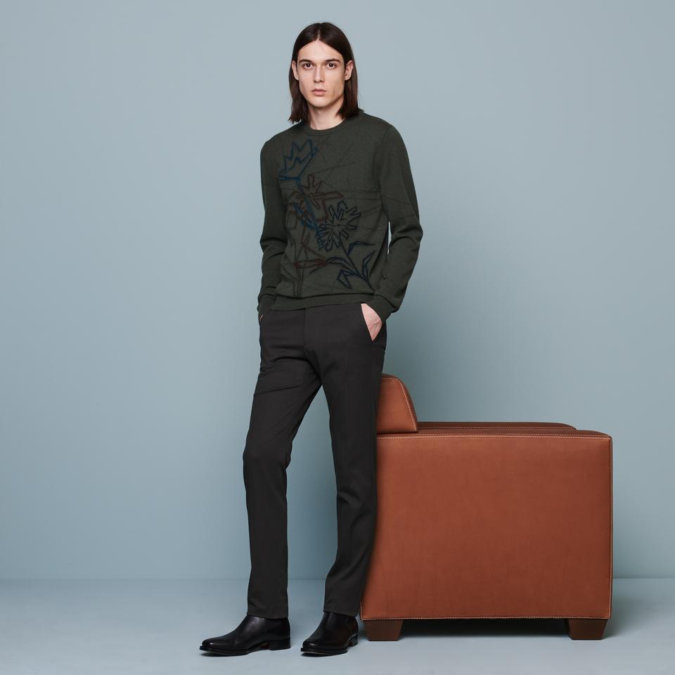 Hermès: Long sleeve crewneck sweater in two threaded cashmere and ″Fleurs Graffiti″ print with flower embroidery.