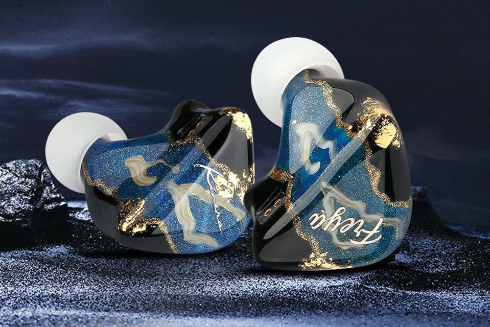 Close up of Kinera Freya earphones
