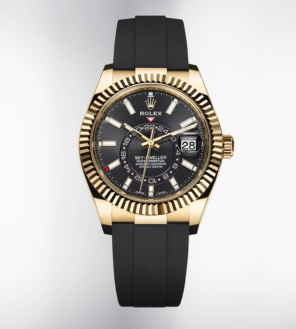 The new Rolex Sky-Dweller in yellow gold with Oysterflex bracelet.