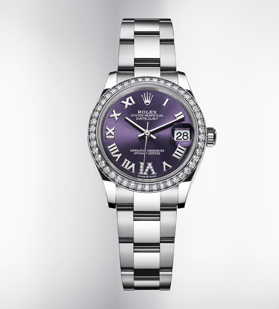 The new Rolex Datejust 31 with aubergine dial and diamonds.