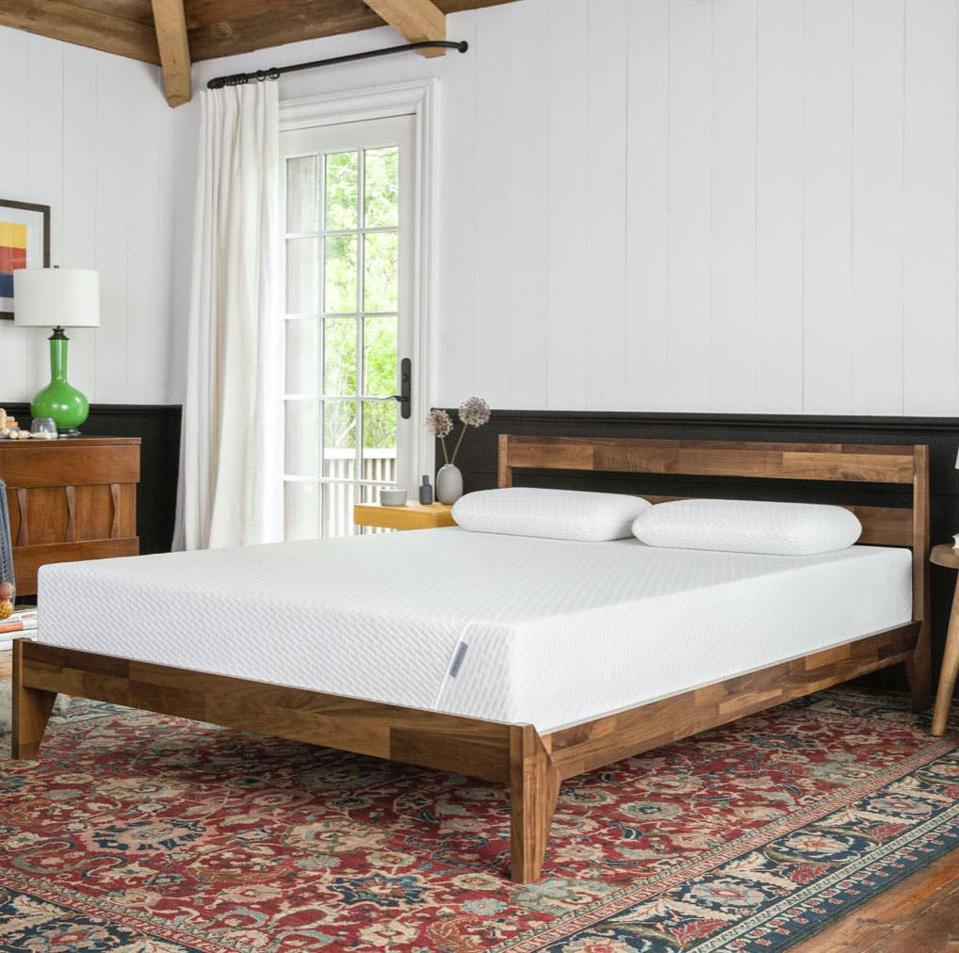 Tuft and needle memory foam mattress