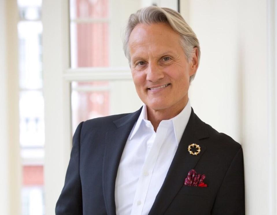 Monte Durham Say Yes to the Dress Atlanta Alexandria Virginia Salon TLC Hair fashion style