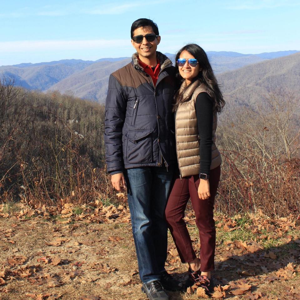 Cubii co-founders Arnav Dalmia and Shivani Jain.