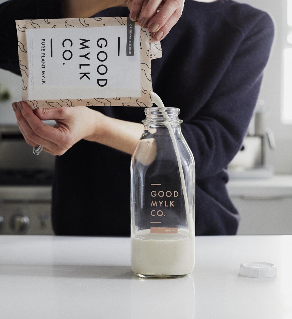 Goodmylk, the first of-its-kind homemade plant-based milk.