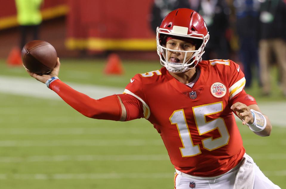 The Nfl S Highest Paid Players 2020 Bosa Tops With 44 Million Mahomes Sits Out
