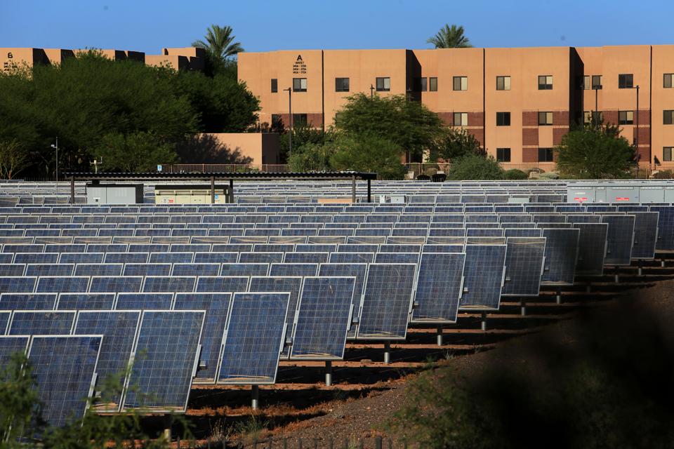USA: Environment: Home Solar Power in Arizona