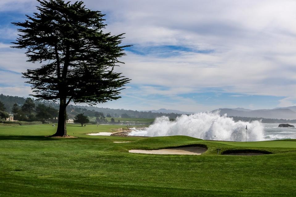 Pebble Beach golf hole 18